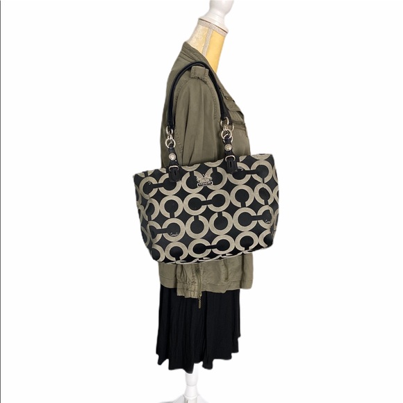 Authentic Coach Op Art Mia Sateen patterned Bag - Picture 4 of 14